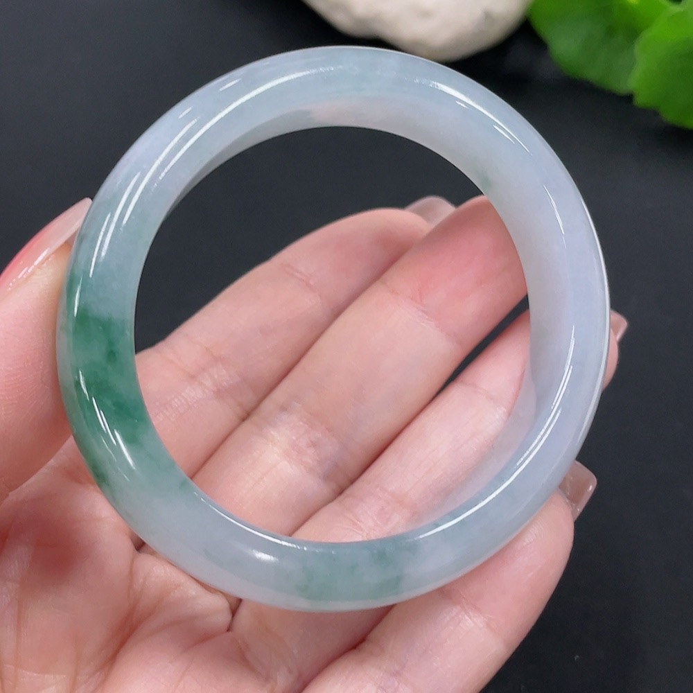 F26024375 Jadeite Noble Consort Bangle Size 53.2/46.5 Total Weight Approx. 44.4g