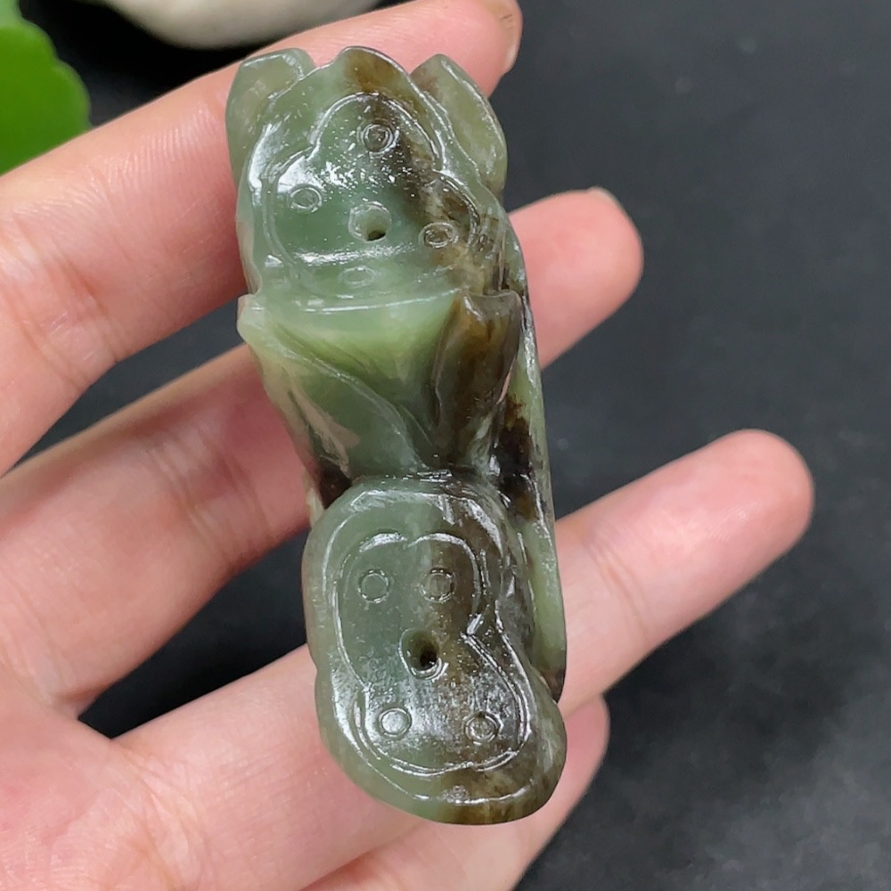 H30562392 Hetian Jade Ornament Lotus Pod Undetermined Skin Color Formation Total Weight Approx. 76.4g