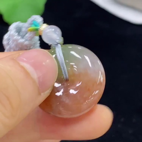 F35135829 Jadeite Peace Knot Pendant Total Weight Approx. 10.65g (including rope weight) with non-A grade bead