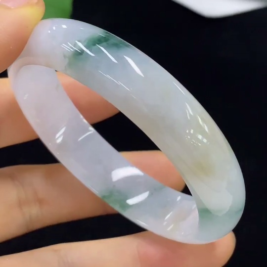 F35094989 Jadeite Concubine Bracelet 51.5/47 Size Total Weight Approx. 37.68g