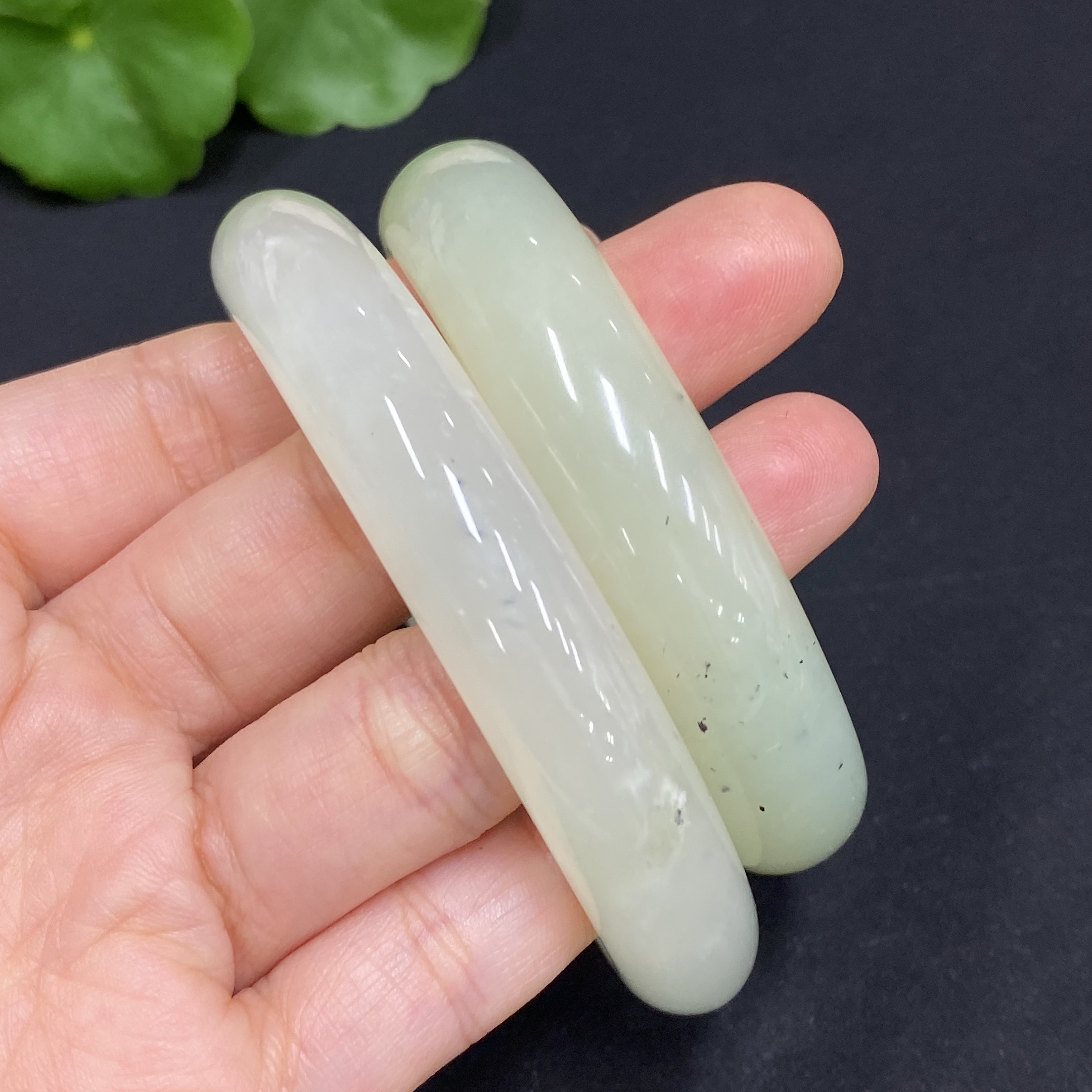 H34987028 Xiuyu (Serpentine Jade) Regular Circle Bracelet