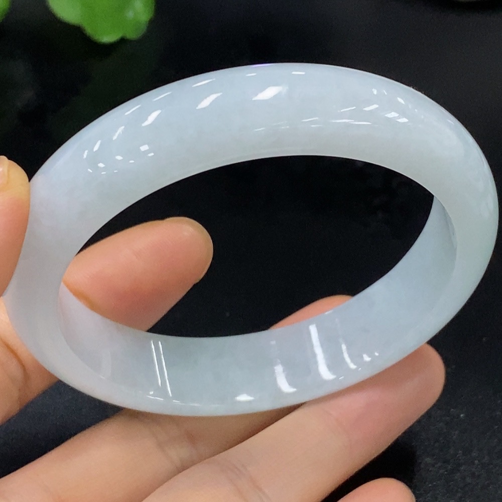 F28206470 Jadeite Round Bangle, Total Weight Approx. 57.49g, Size 57.5