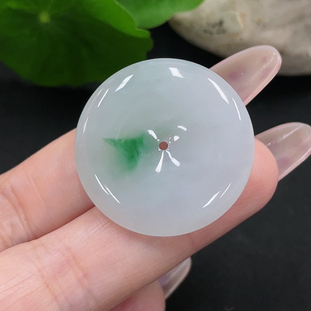 F34067967 Jadeite Peace Knot Pendant Total Weight Approx. 8.3g