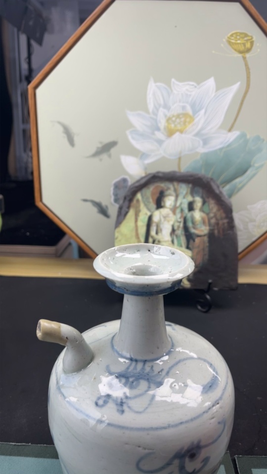 W32764576 Porcelain Repaired Ming Blue and White Dish-Mouth Vase (subject to the actual item)
