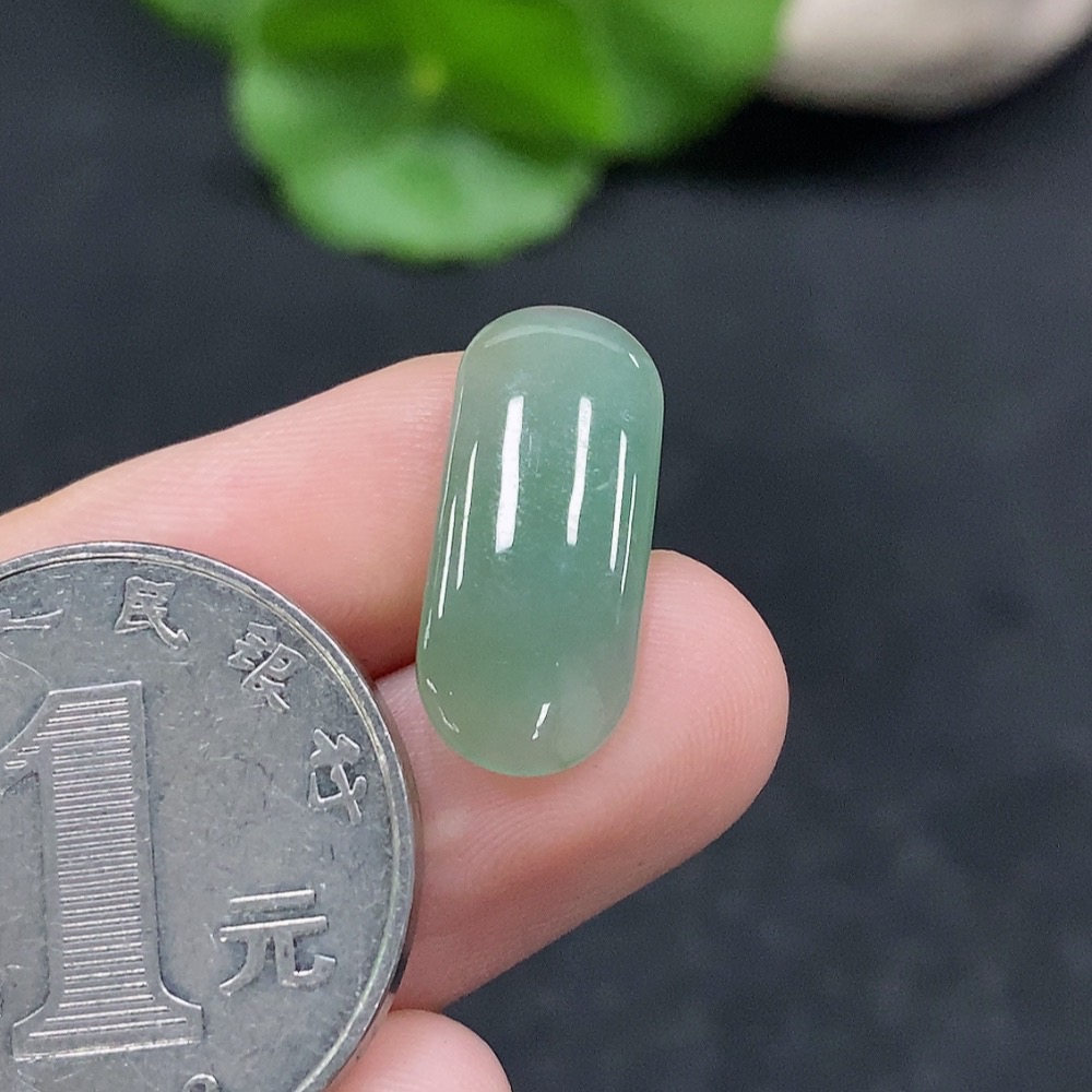 F34963396 Jadeite inlay piece, total weight approx. 1.28g
