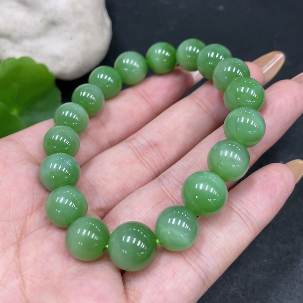 H31672433 Hetian Jade Bracelet, approx. 10.6mm, total weight approx. 35.5g