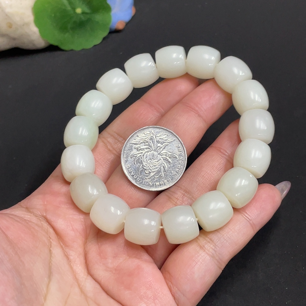 H34955831 Hetian Jade Bracelet, Approx. 13.1mm, Total Weight Approx. 66.3g
