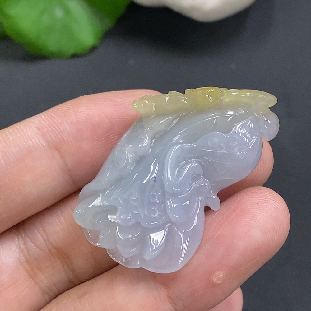 F15703091 Jadeite Cabbage Pendant