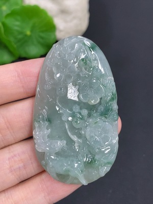 F46555614 翡翠一路有你挂件 货品总重量约32.5克