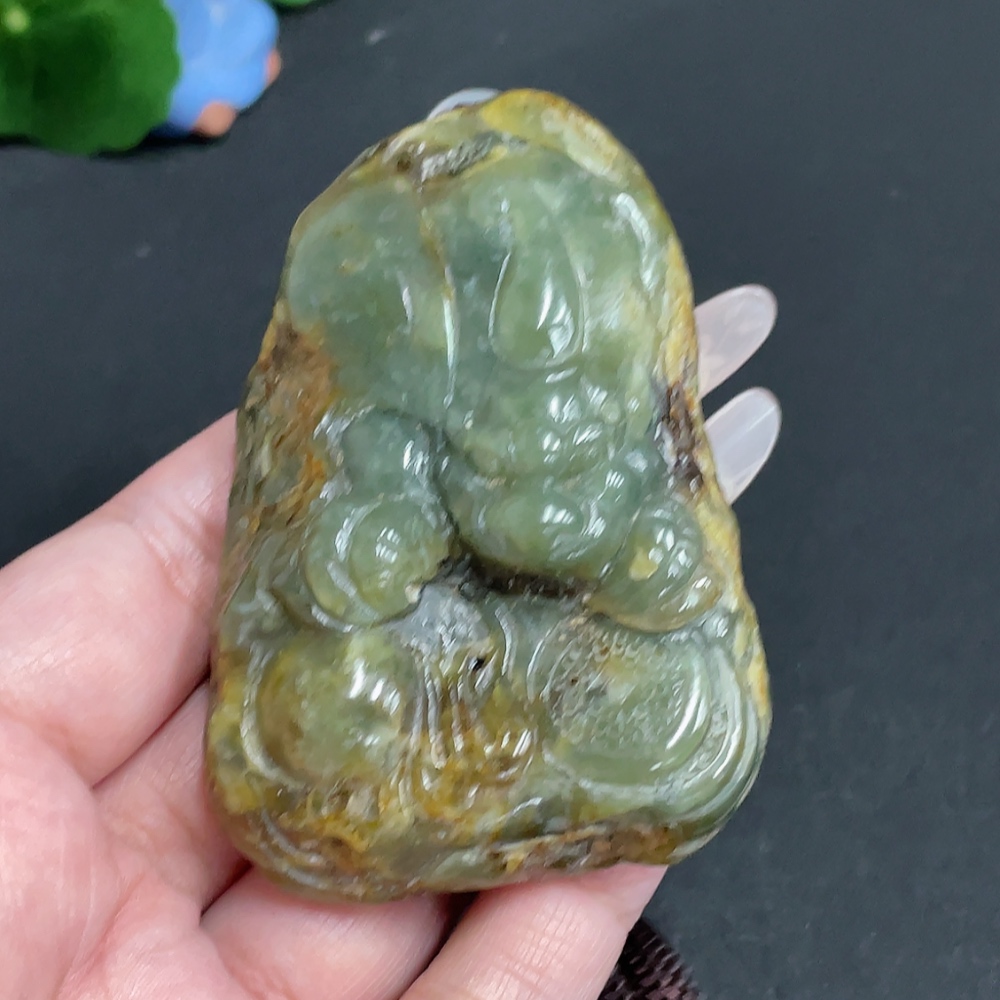 H28233600 Hetian Jade Handheld Ornament - Auspicious Beast