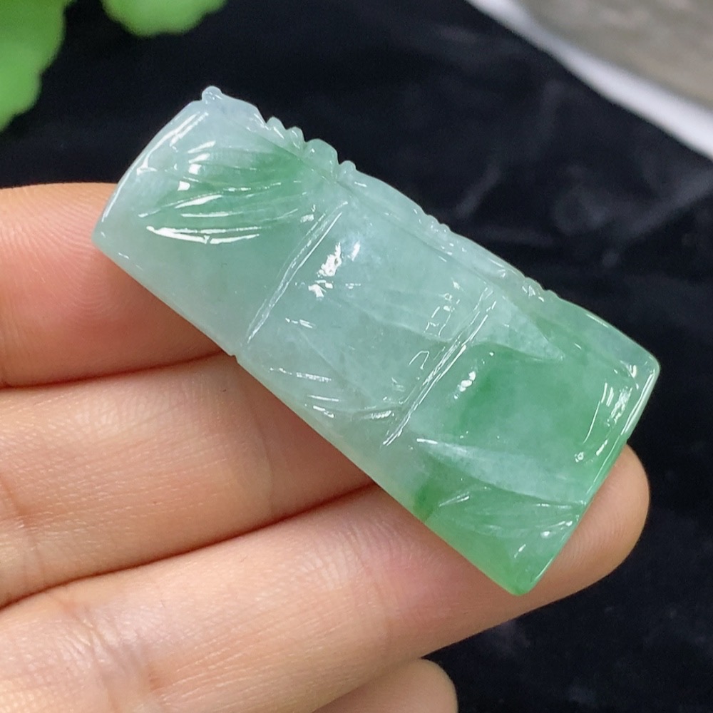 F31639940 Jadeite Bamboo Pendant Total Weight Approximately 10.52g