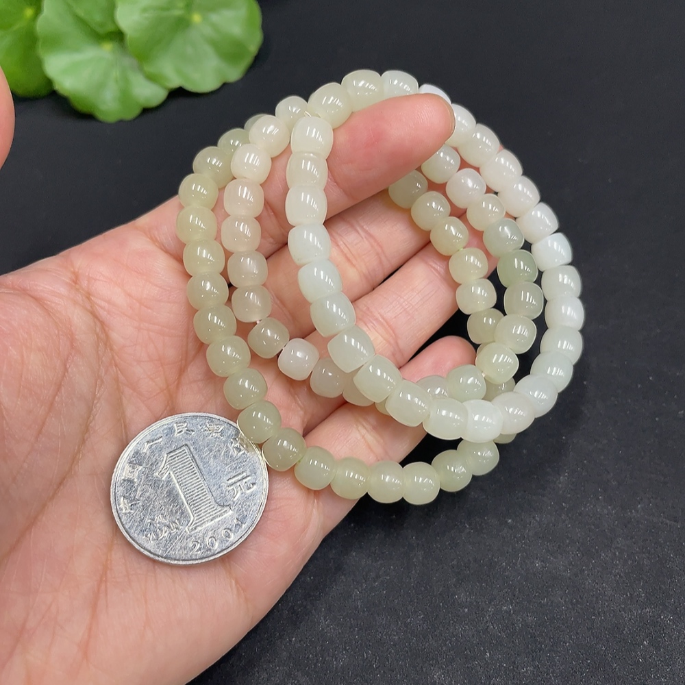 H34072105 Hetian Jade Bracelet Approx. 6.5/6.8/6.7mm Total Weight Approx. 45.5g