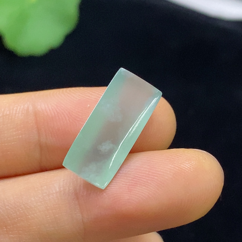 F34025315 Jadeite Inlaid Piece Total Weight Approximately 1.44g