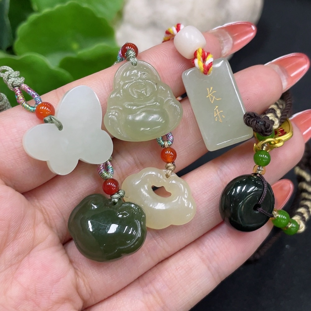 H34063097 Hetian Jade Pendant