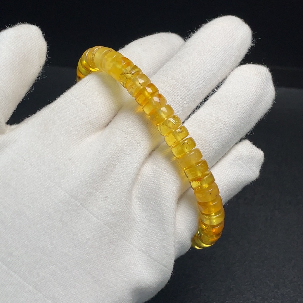 C29403756 Amber Beeswax Bracelet, Approx. 8.5mm, Total Weight About 10.78g