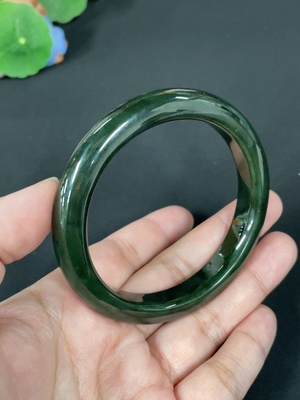 H37387663 和田玉碧玉正圈手镯 圈口60.3 货品总重约51.3g