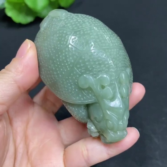 H29375602 Hetian Jade Handheld Piece, Dragon Turtle, Total Weight Approx. 184.9g