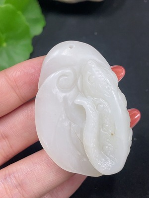 H34063529 Hetian Jade Pendant       Unrivaled by Past        Total Weight Approx. 31.8g