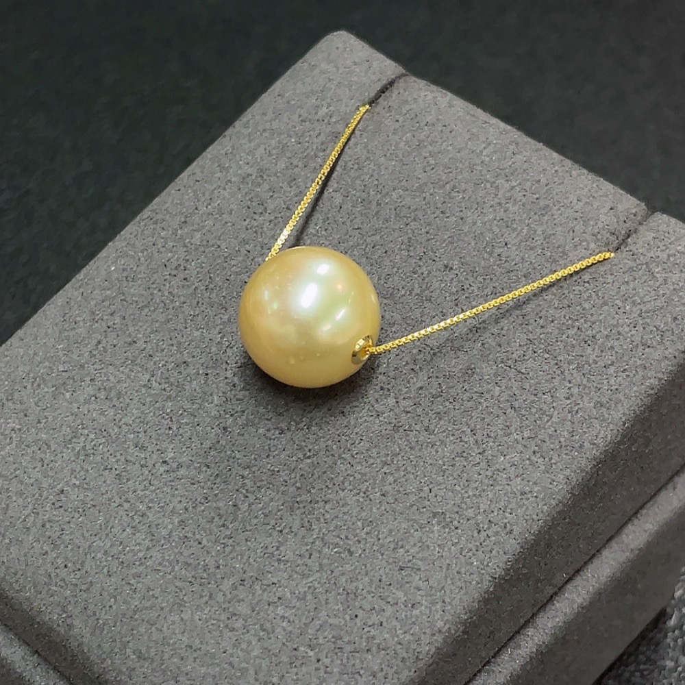 C32743514 Seawater pearl necklace, color origin undetermined, chain not gold, pendant Au58%, total weight approx. 4.55g, size approx. 13.4mm