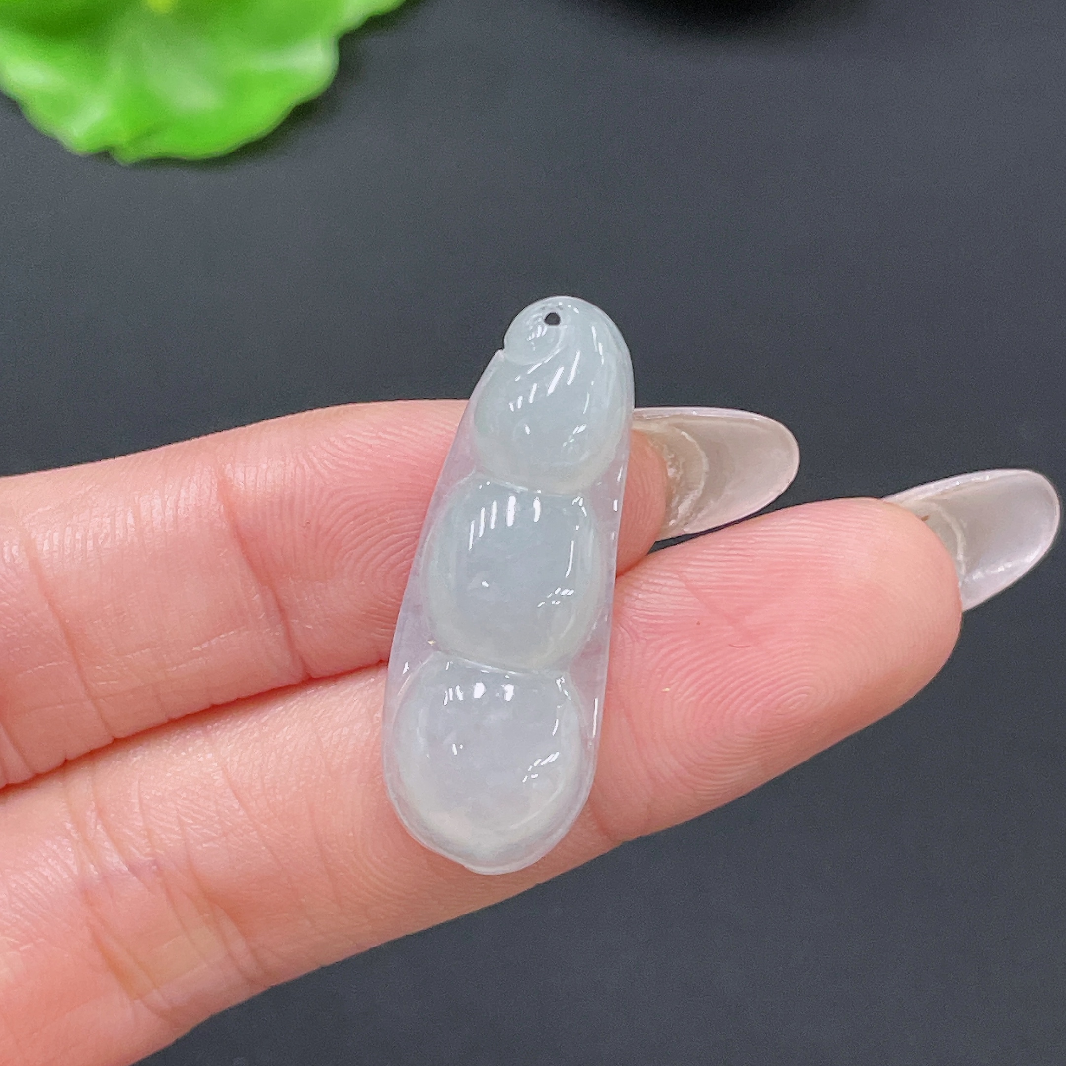 F35158748 Jadeite Bean Pendant Total Weight Approx. 3.24g