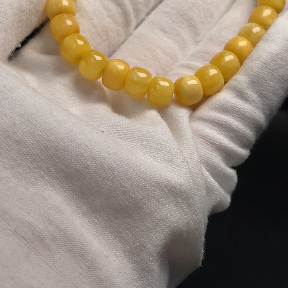 C34065990 Amber Beech Rosary Bracelet Total weight about 8.6g Size about 7.8mm