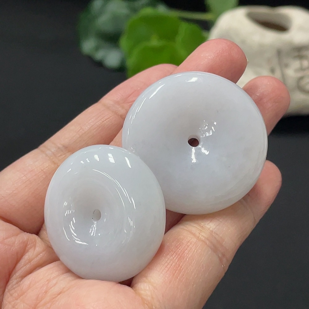 F31625820 JadeitePeace Pendant