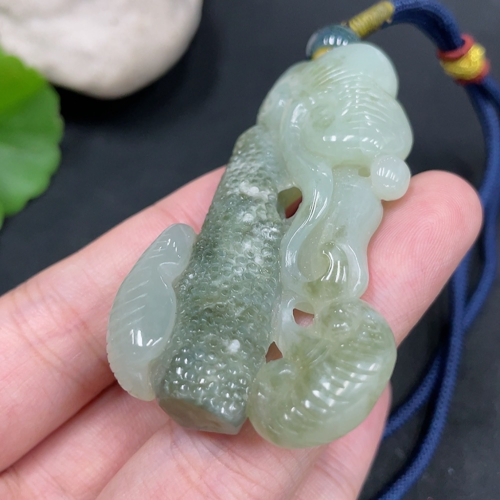 H31636539 Hetian Jade Pendant Ruyi