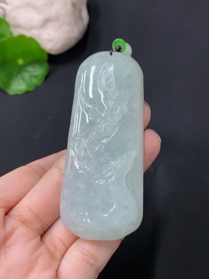 F25852013 翡翠挂件梅花鹿 总约重48.35g