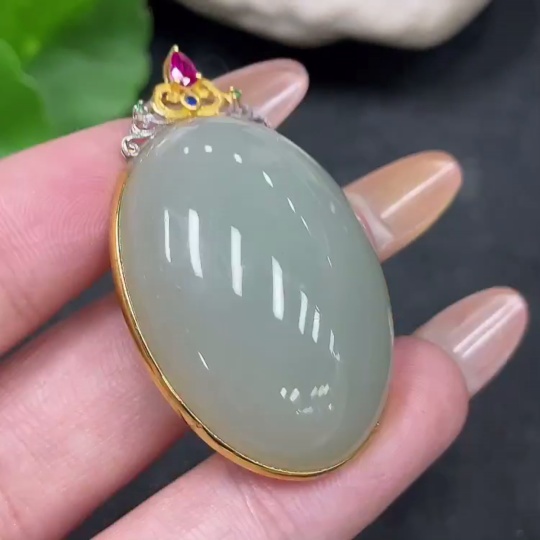H32823477 Hetian Jade Inlaid Pendant 18k Gold Total Weight Approx.14.4g
