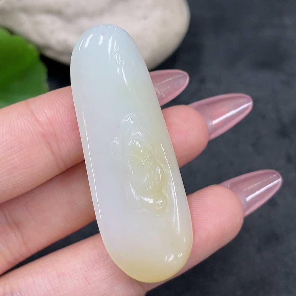 H32823880 Hetian Jade Pendant Lotus Total Weight Approx. 9g
