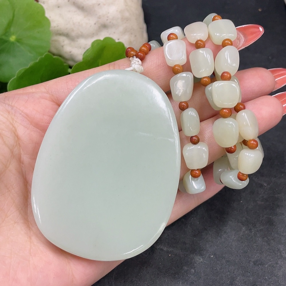 H34980500 Hetian Jade Pendant Manjushri Bodhisattva with Non-Hetian Jade Beads Total Weight Approx. (Including Chain) 133.9g