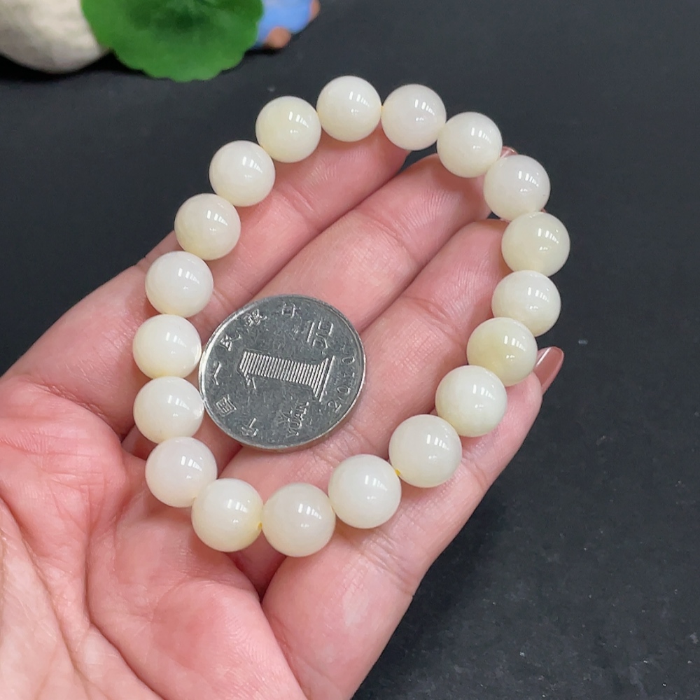 H34005699 Hetian Jade Bracelet   Approx. 9.6mm   Total Weight About 29.5g