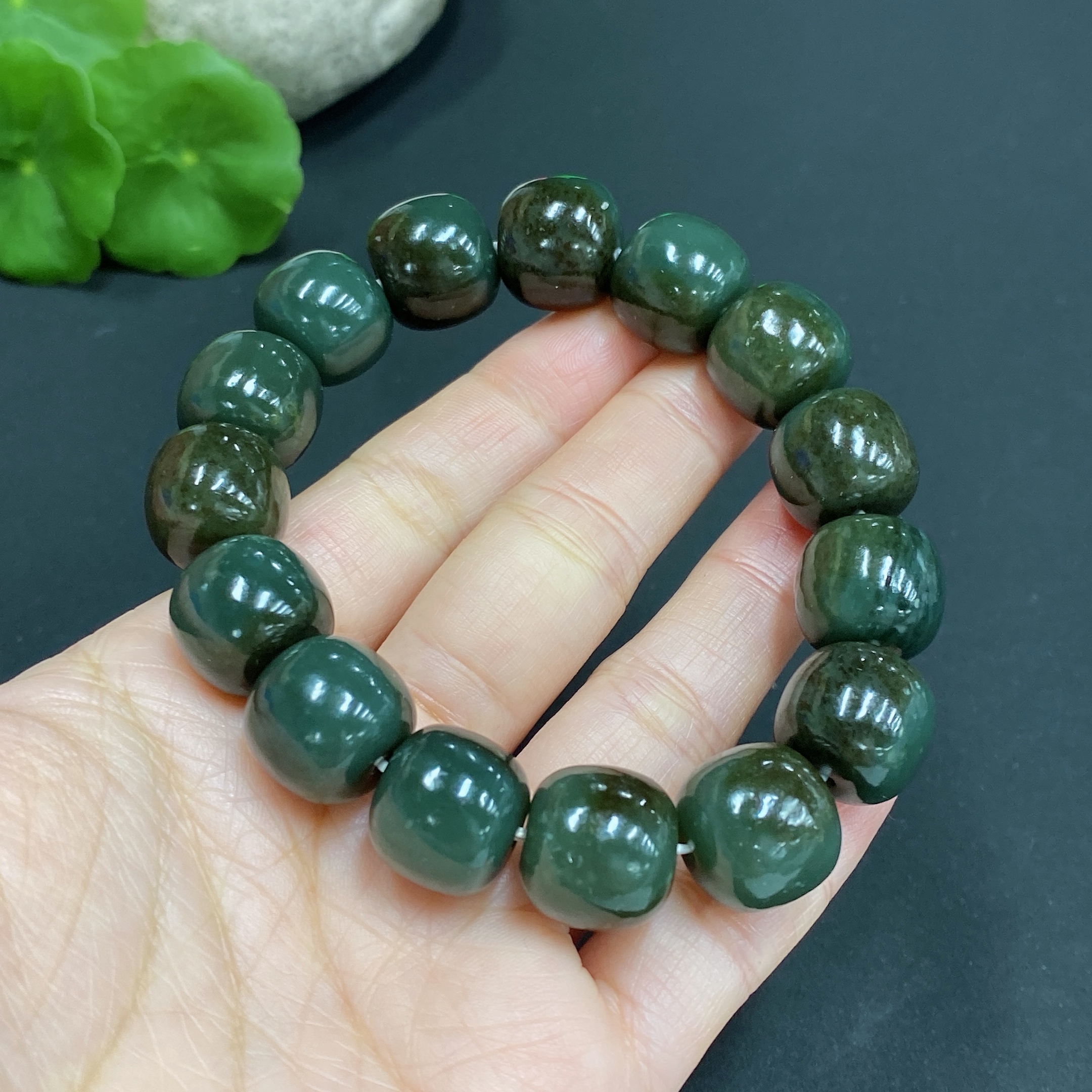 H27084765 Hetian Jade Bracelet   Approx. 13.8mm   Total Weight Approx. 69.8g