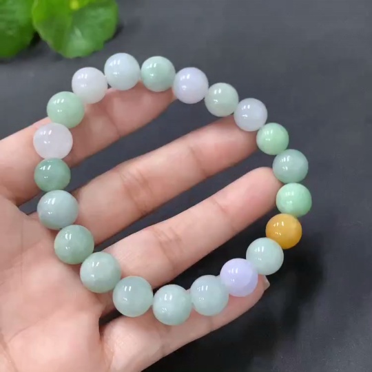 F19155670 Jadeite Bracelet Approx. 9.8mm (Color origin undetermined) Total weight 32.490g