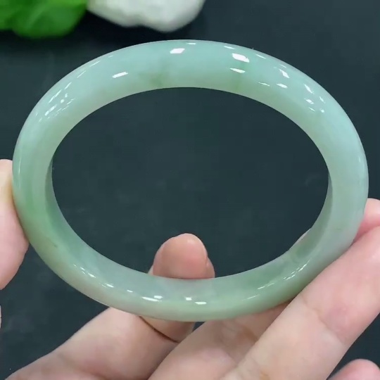 F24811664 Jadeite Imperial Concise Bangle Size 57/49.8 Total Weight Approx. 37.3g