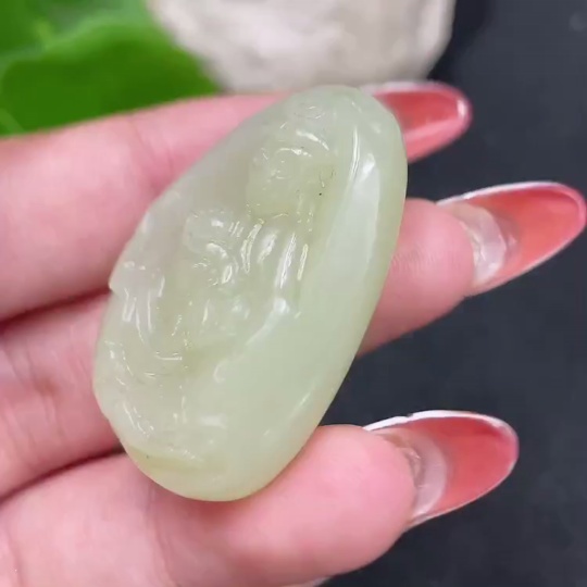 H34026567 Hetian Jade Pendant Guanyin Total Weight Approx. 16.5g
