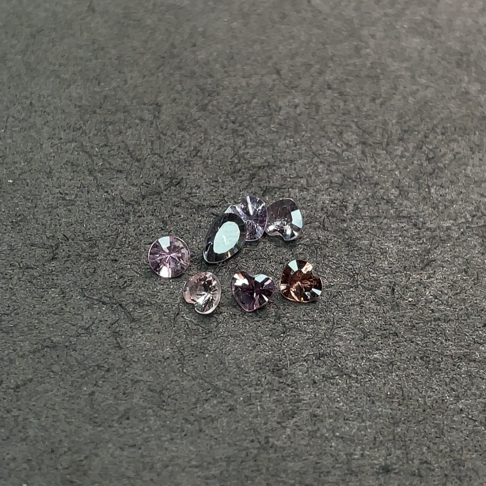 C34038723 Spinel loose stone Total weight approx. 2.07ct Sell as a Lot