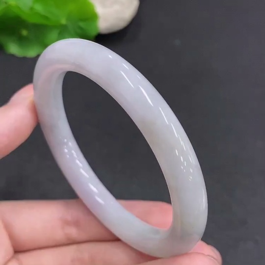 F34077177 Jadeite Round Bangle Total Weight Approximately 46g Size 56.8 Contains A Small Amount Of Colored Polishing Powder