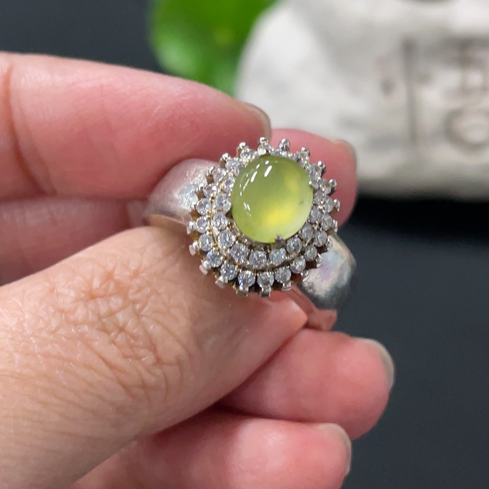 F30518611 Jadeite cabochon non-gold setting total weight about 11.49g