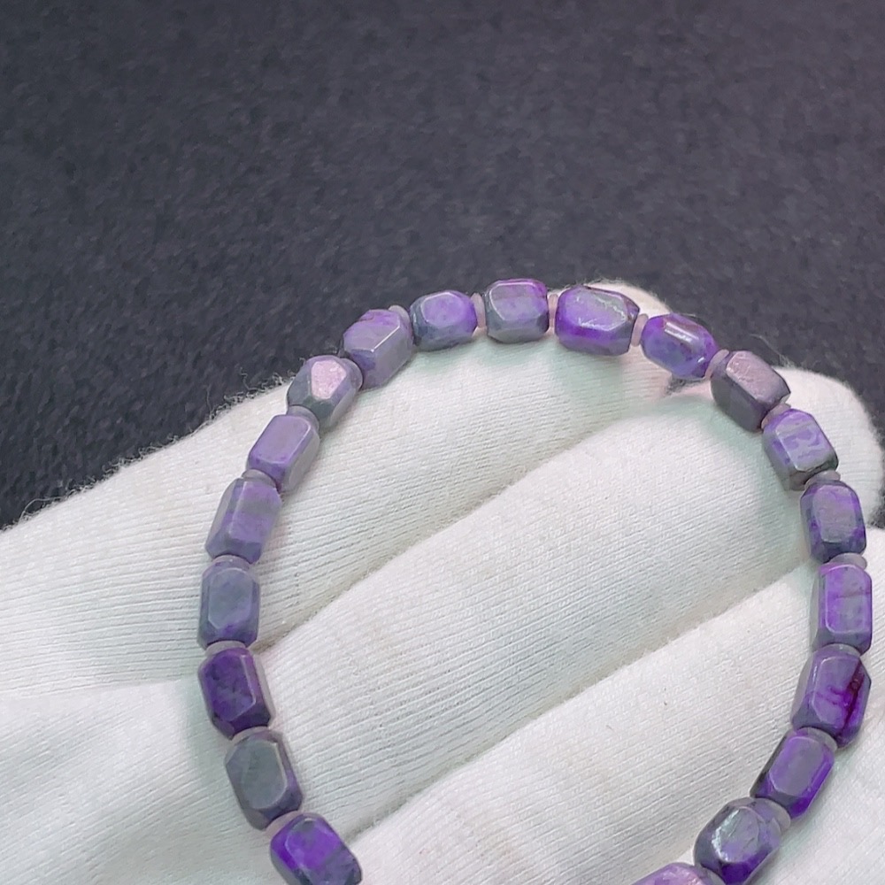 C33869409 Sugilite Bracelet with Other Mineral Components Purple Only Total Weight Approx. 8.52g Size About 5.2mm (Including Minerals)