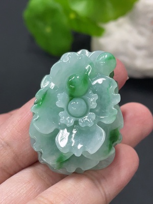 F34019098 Jadeite Harmony and Beauty Hand Tablet