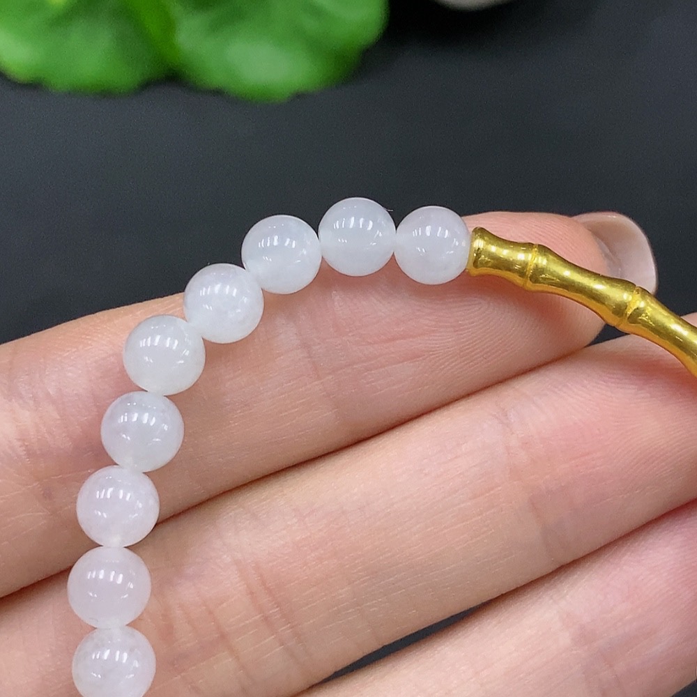 F26044850 Jadeite bracelet, approximately 5.7mm beads, total weight about 8.3g, accessories with 99% gold content