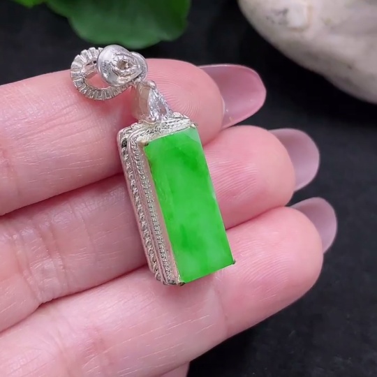 F32773002 Jadeite Plain Pendant Mounting, Total Weight Approx. 6.11g
