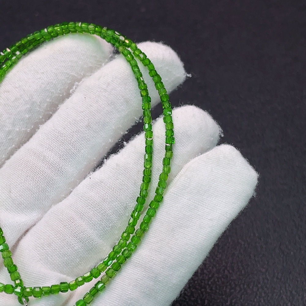C34039542 Diopside bead necklace non-gold total weight approx. 4.3g size 2mm