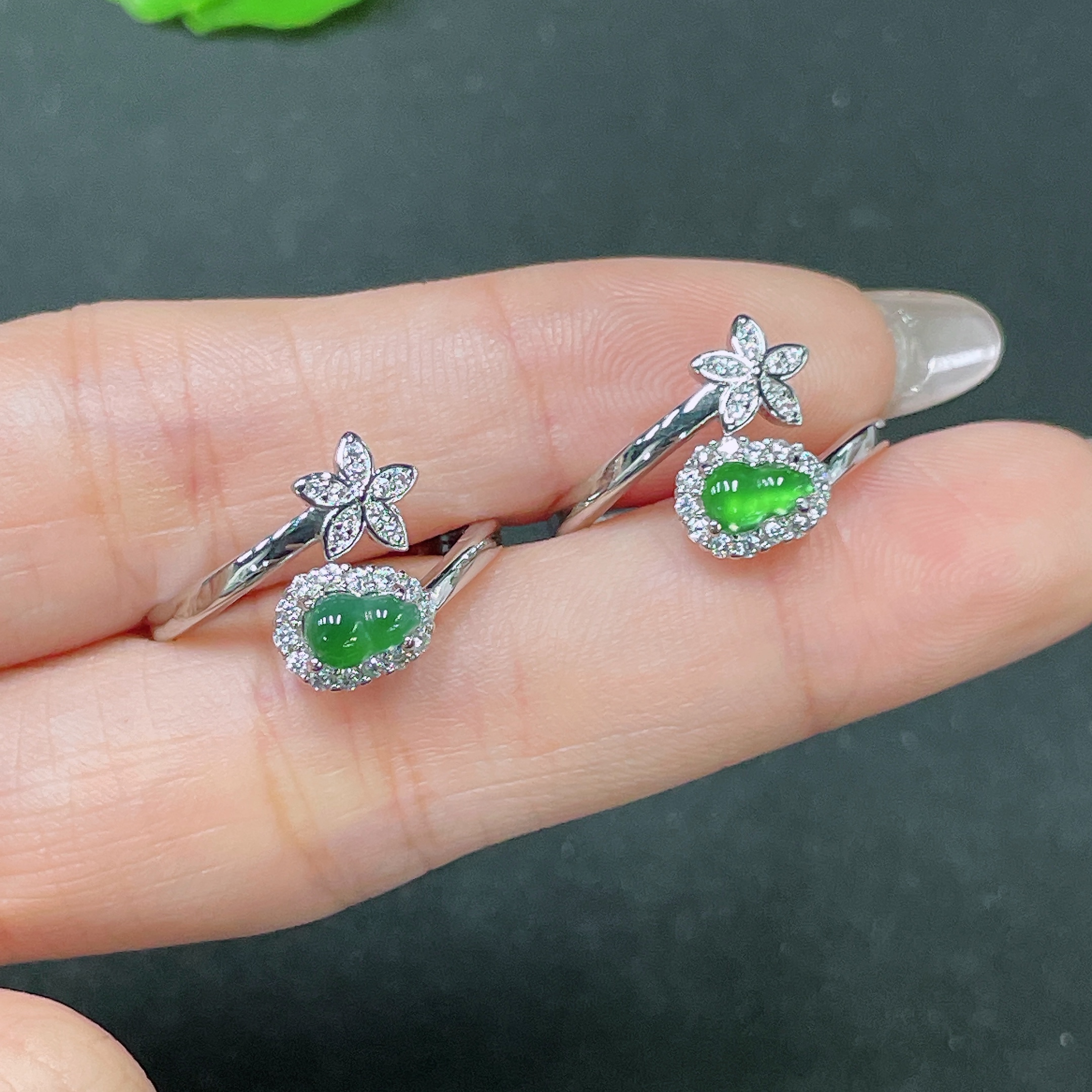 F35105454 Jadeite Inlaid Ring Non-Gold Adjustable Sell as a Lot