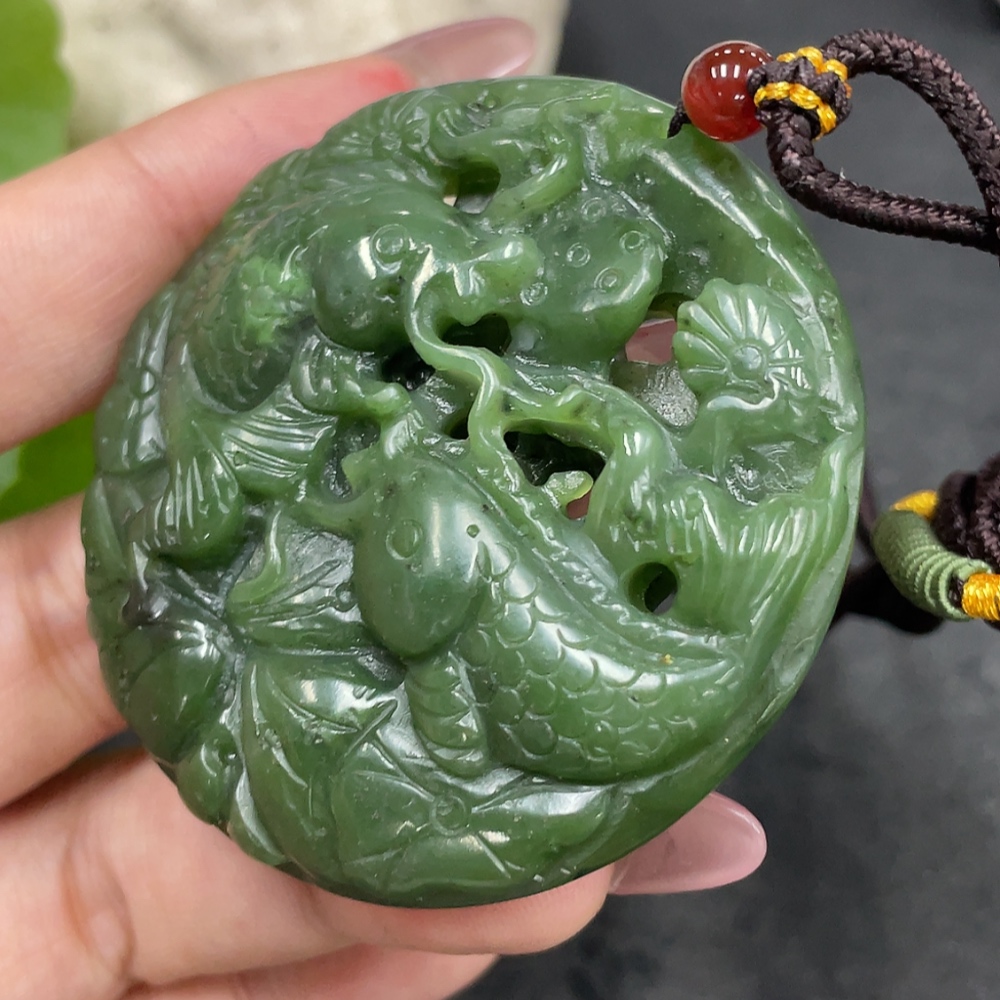H33845929 Hetian Jade Pendant—Abundance Year After Year