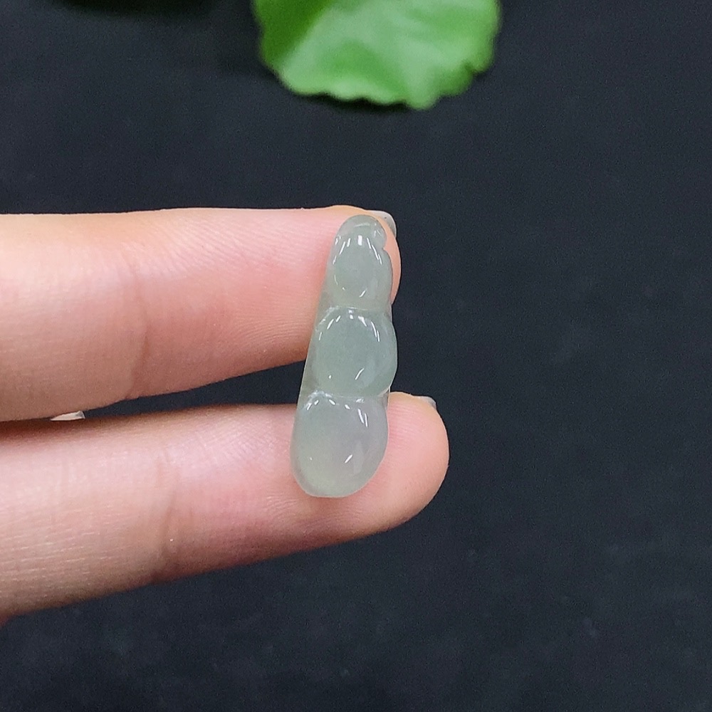 F29408465 Jadeite Blessed Bean Inlay Piece, Total Weight Approx. 1.43g