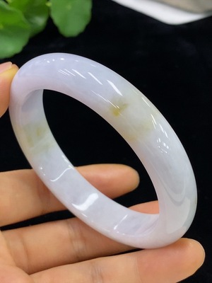 F34974240 Jadeite Round Bangle Size 59.8 Total Weight Approx. 64.2g Yellow Part Color Origin Undetermined