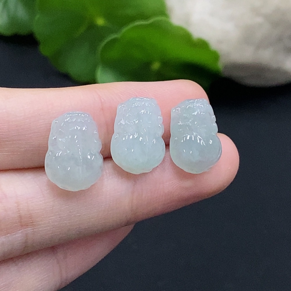 F35091390 Jadeite Pixiu Inlaid Piece Sell as a Lot