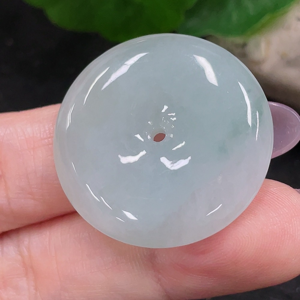 F34965714 Jadeite Peace Clasp Pendant Total Weight Approx. 11.44g